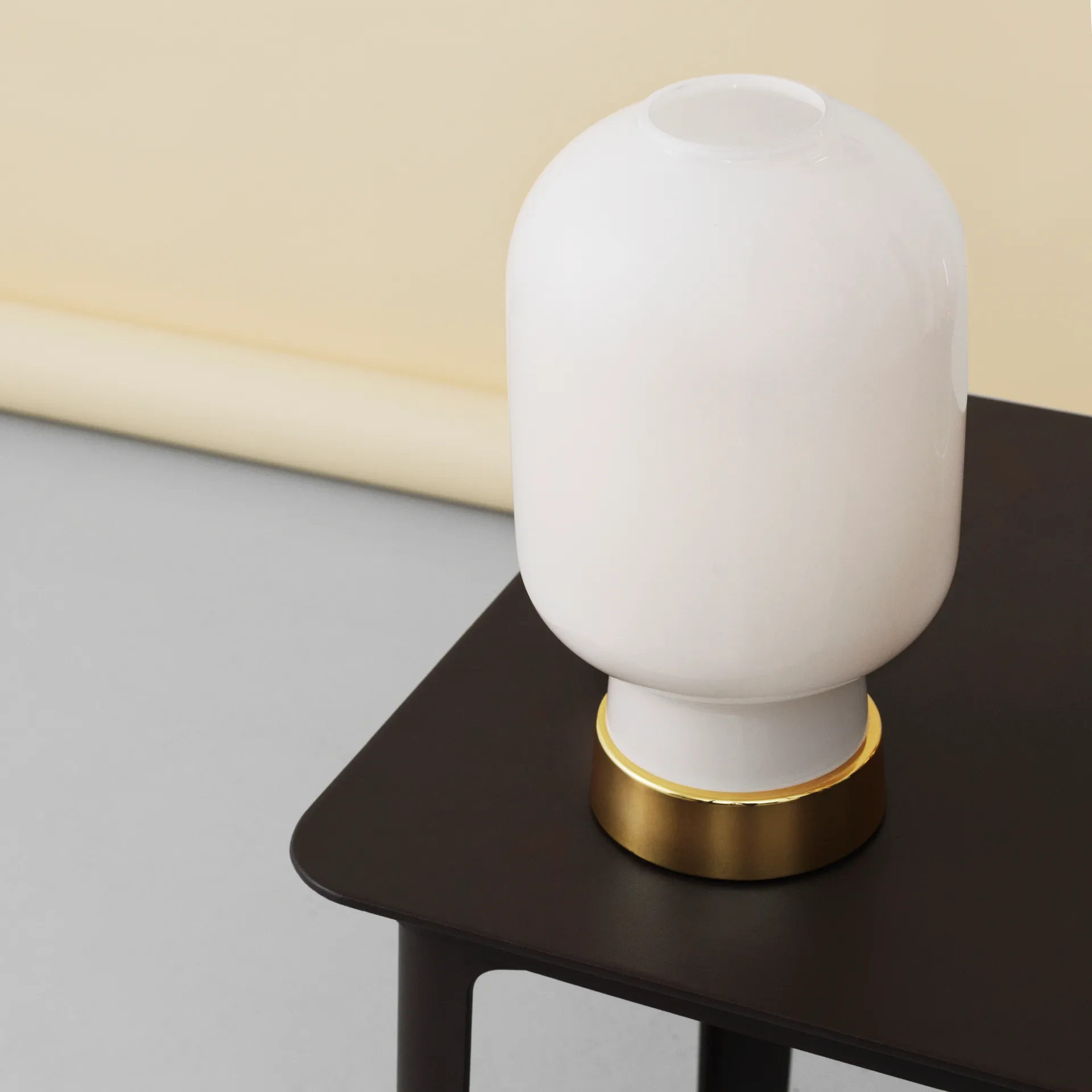 Lámpara de mesa Amp, Blanco-latón Normann Copenhagen