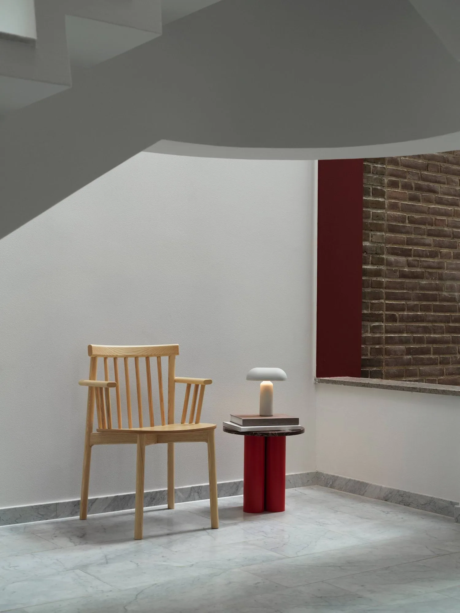 Lámpara de mesa Porta, blanco Normann Copenhagen