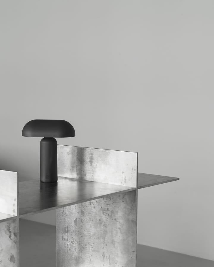 Lámpara de mesa Porta, negro Normann Copenhagen