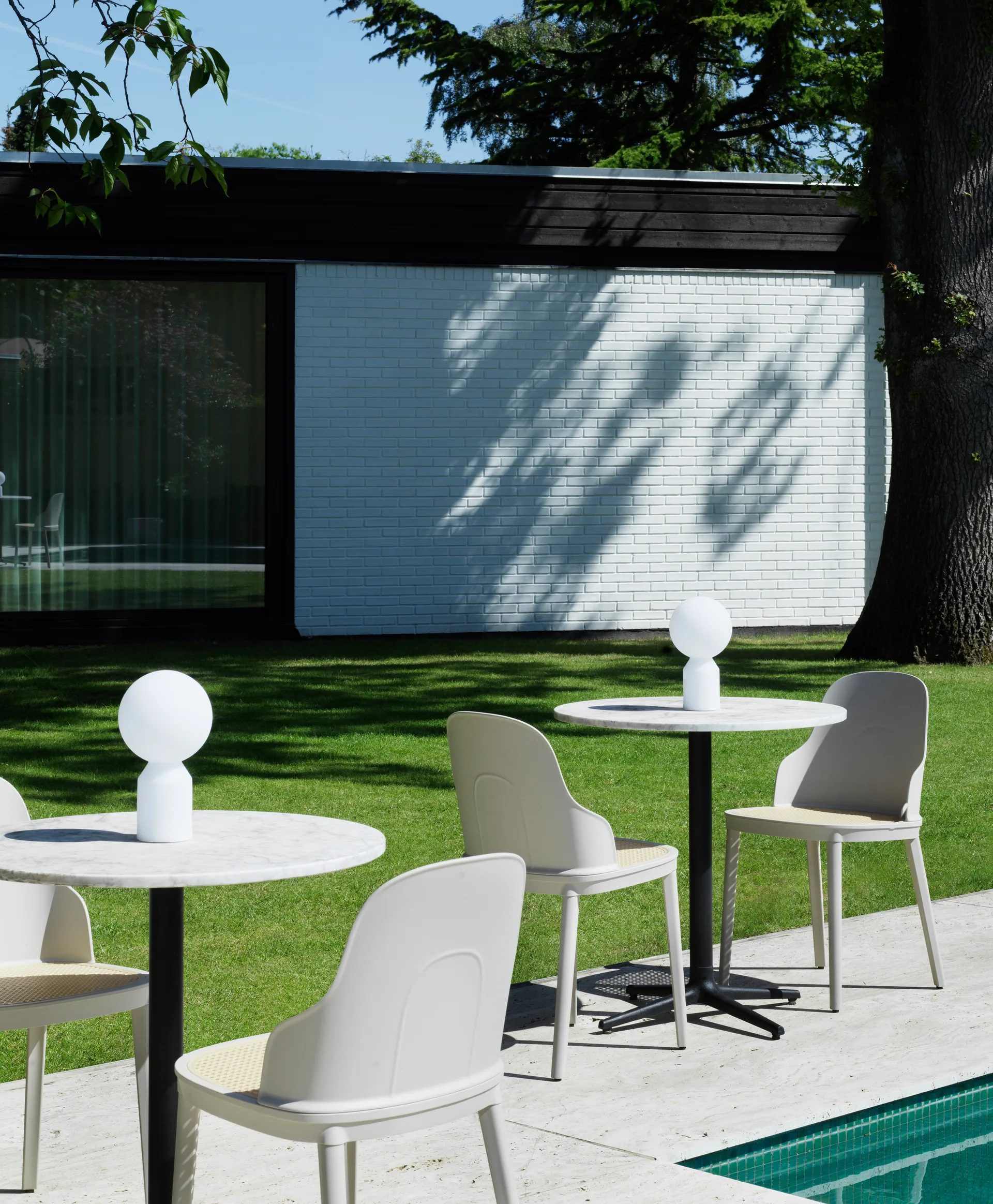 Lámpara de mesa Yo small, White Normann Copenhagen