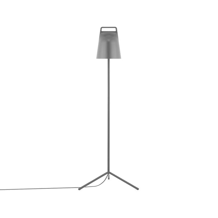 Lámpara de pie Stage - Grey, acero con recubrimiento en polvo - Normann Copenhagen