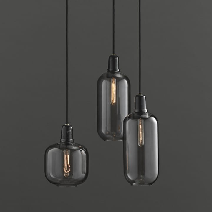 Lámpara de techo Amp L, gris-negro Normann Copenhagen