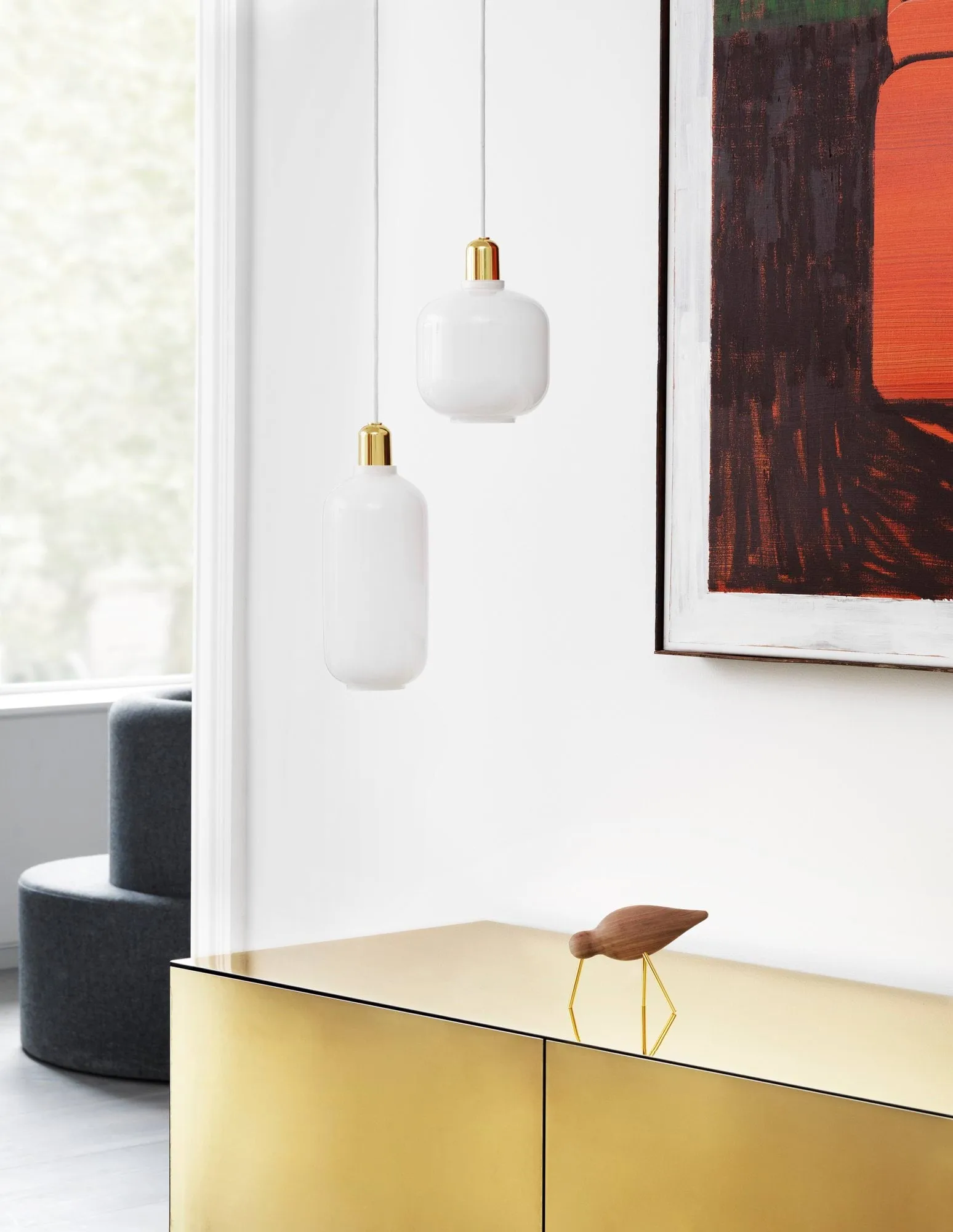 Lámpara de techo Amp S, Blanco-latón Normann Copenhagen