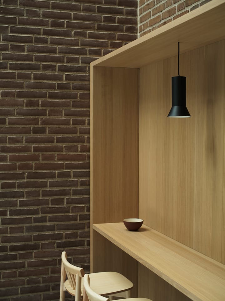 Lámpara de techo Hat pequeña, Black Normann Copenhagen