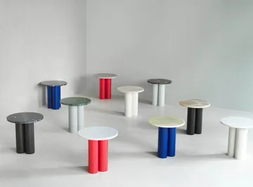 Mesa auxiliar Dit Ø40 cm - White Carrara-bright blue - Normann Copenhagen