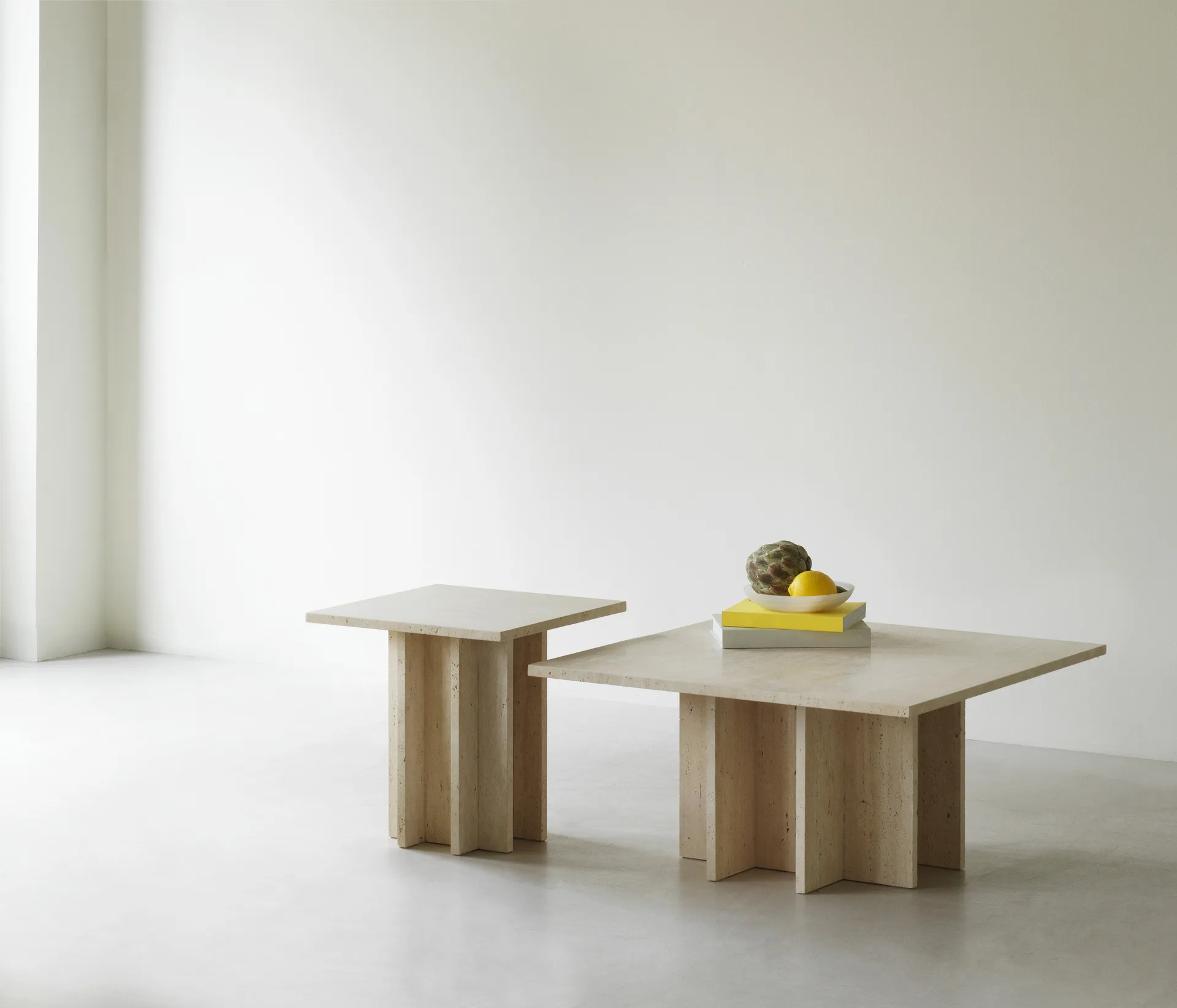 Mesa de centro Edge small, Travertine Normann Copenhagen