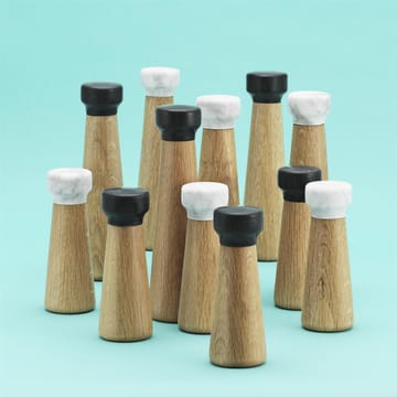 Molinillo de sal Craft roble-mármol blanco - pequeño - Normann Copenhagen