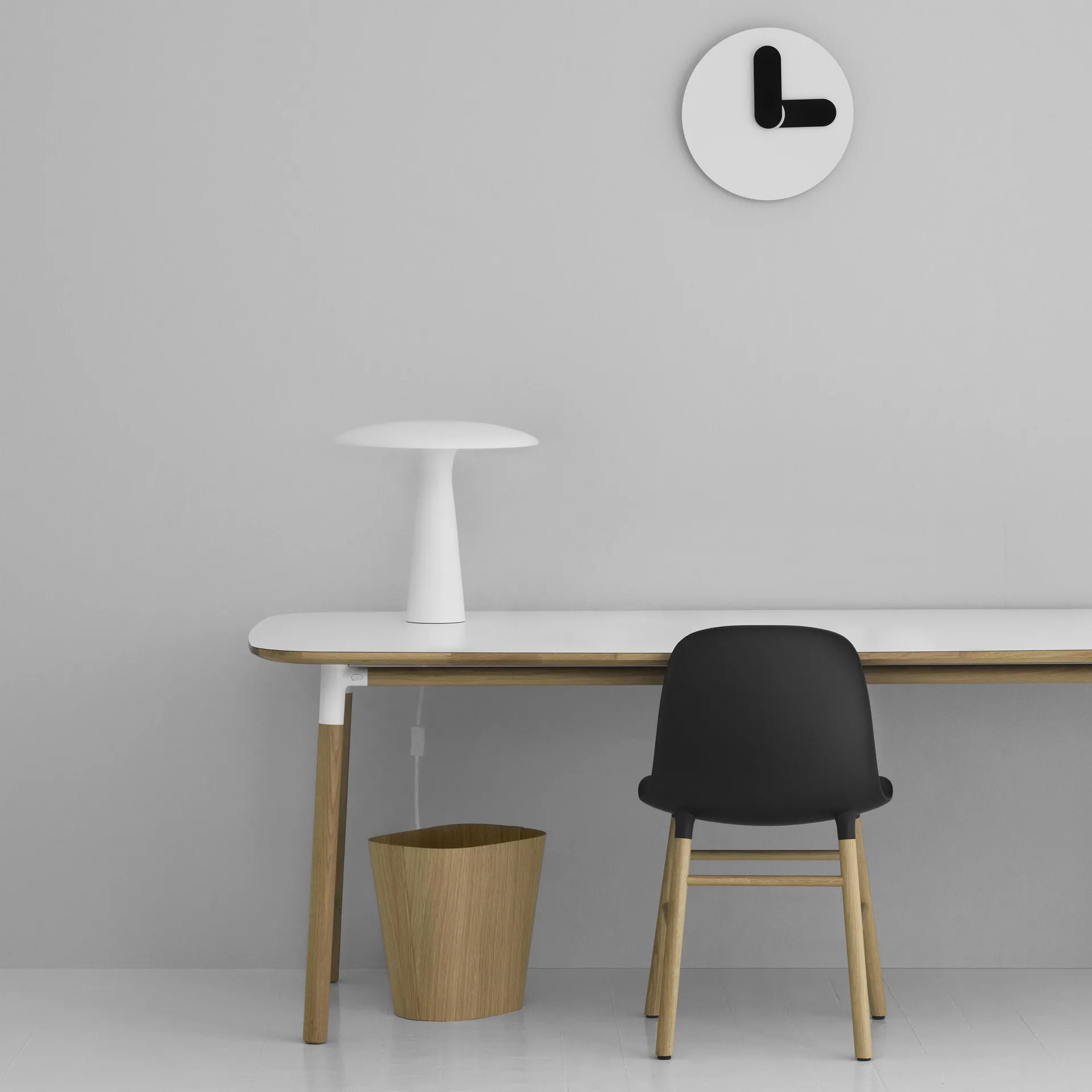 Reloj de pared Bold, blanco Normann Copenhagen