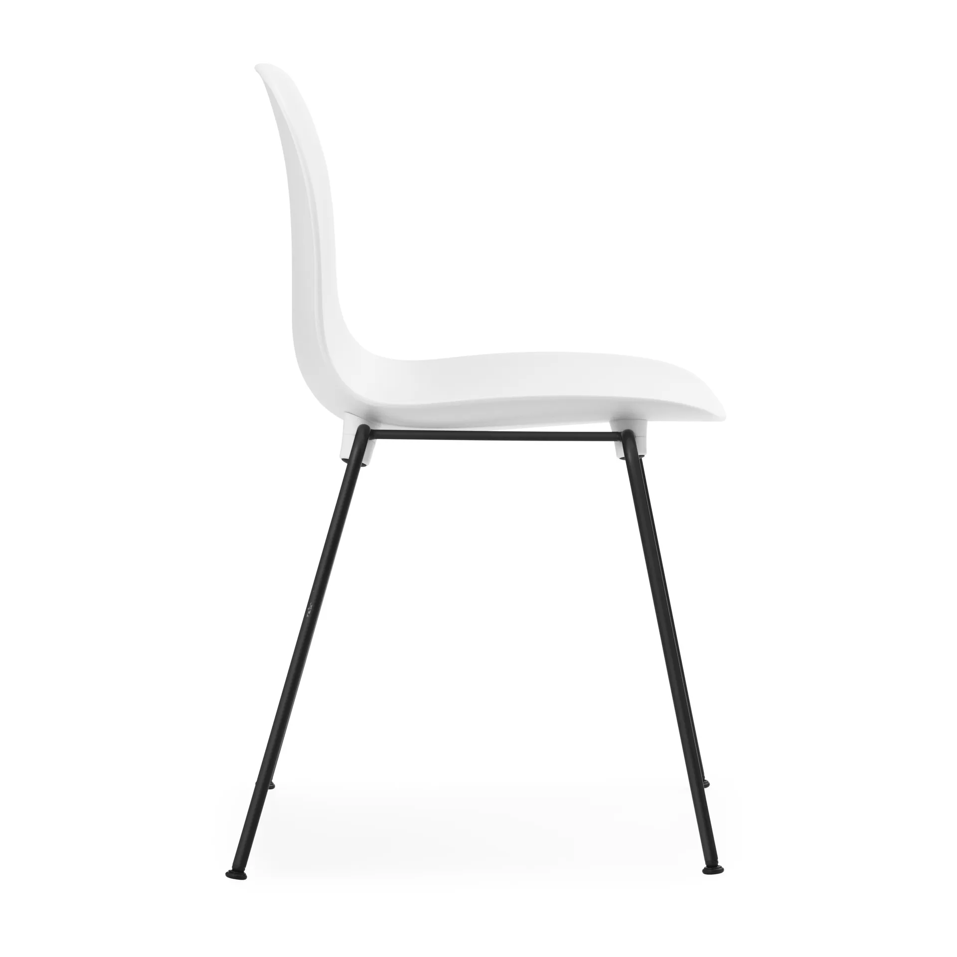 Silla apilable Form Chair con patas negras pack de 2 unidades, Blanco Normann Copenhagen