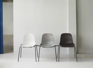 Silla apilable Form Chair con patas negras pack de 2 unidades, Blanco - undefined - Normann Copenhagen