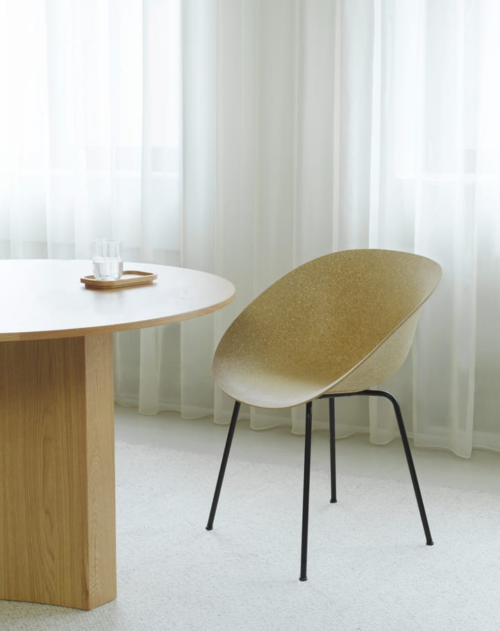 Silla con reposabrazos Mat Armchair, Hemp-black steel Normann Copenhagen