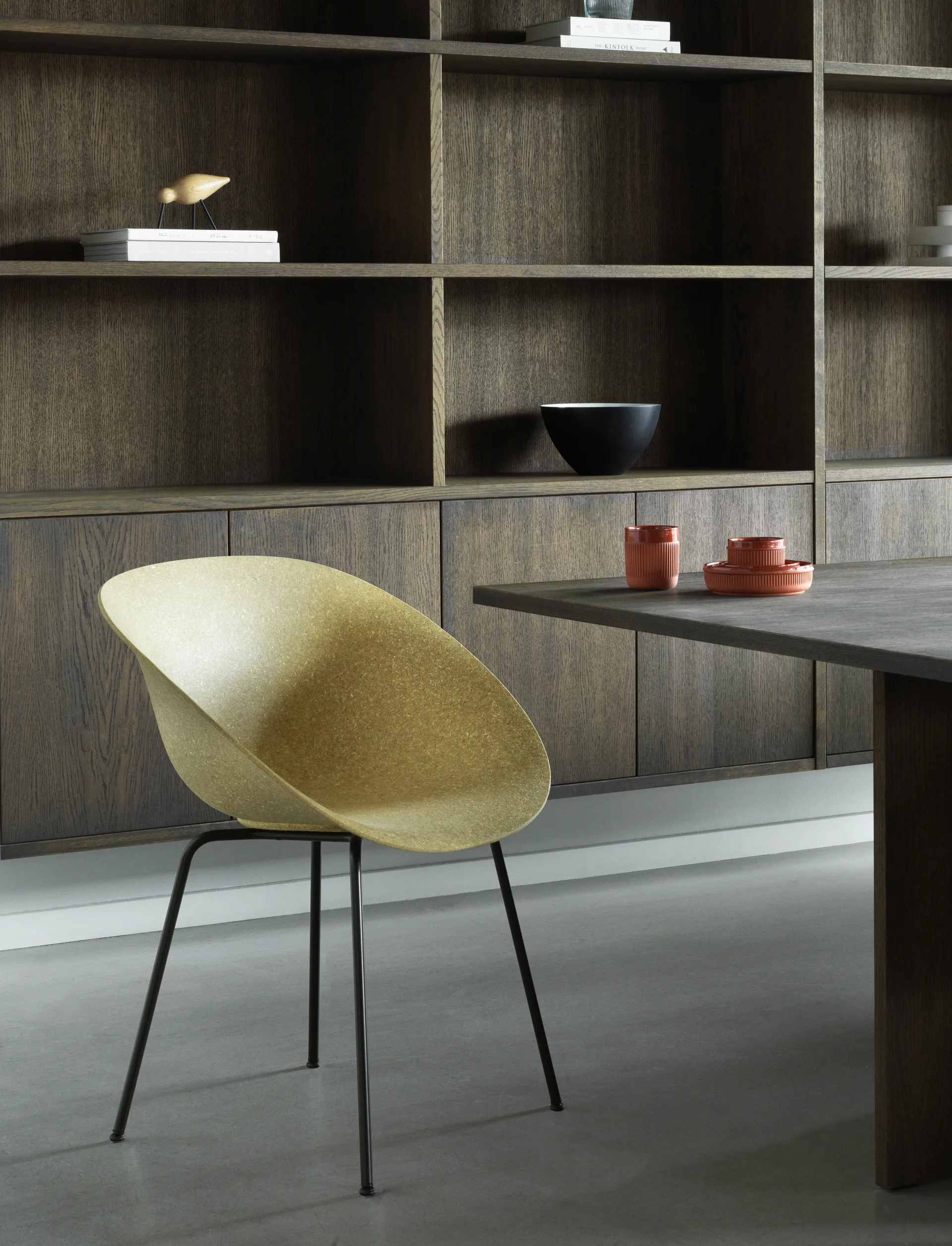 Silla con reposabrazos Mat Armchair, Hemp-black steel Normann Copenhagen