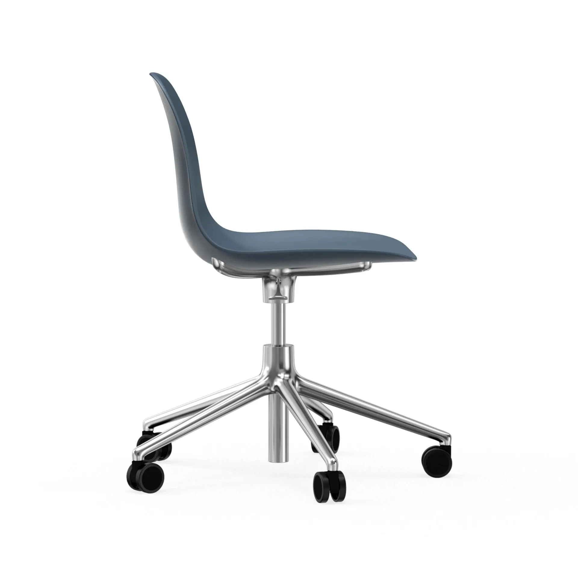 Silla de oficina Form chair swivel 5W, Azul, ruedas de aluminio Normann Copenhagen