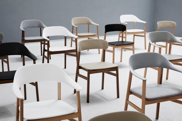 Silla Herit roble ahumado, White Normann Copenhagen