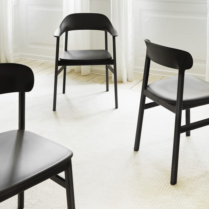 Silla Herit tapicería de cuero negro roble - negro - Normann Copenhagen