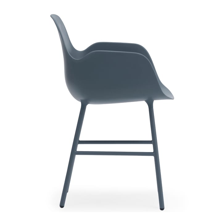 Silla reposabrazos con patas de metal Form, Azul Normann Copenhagen