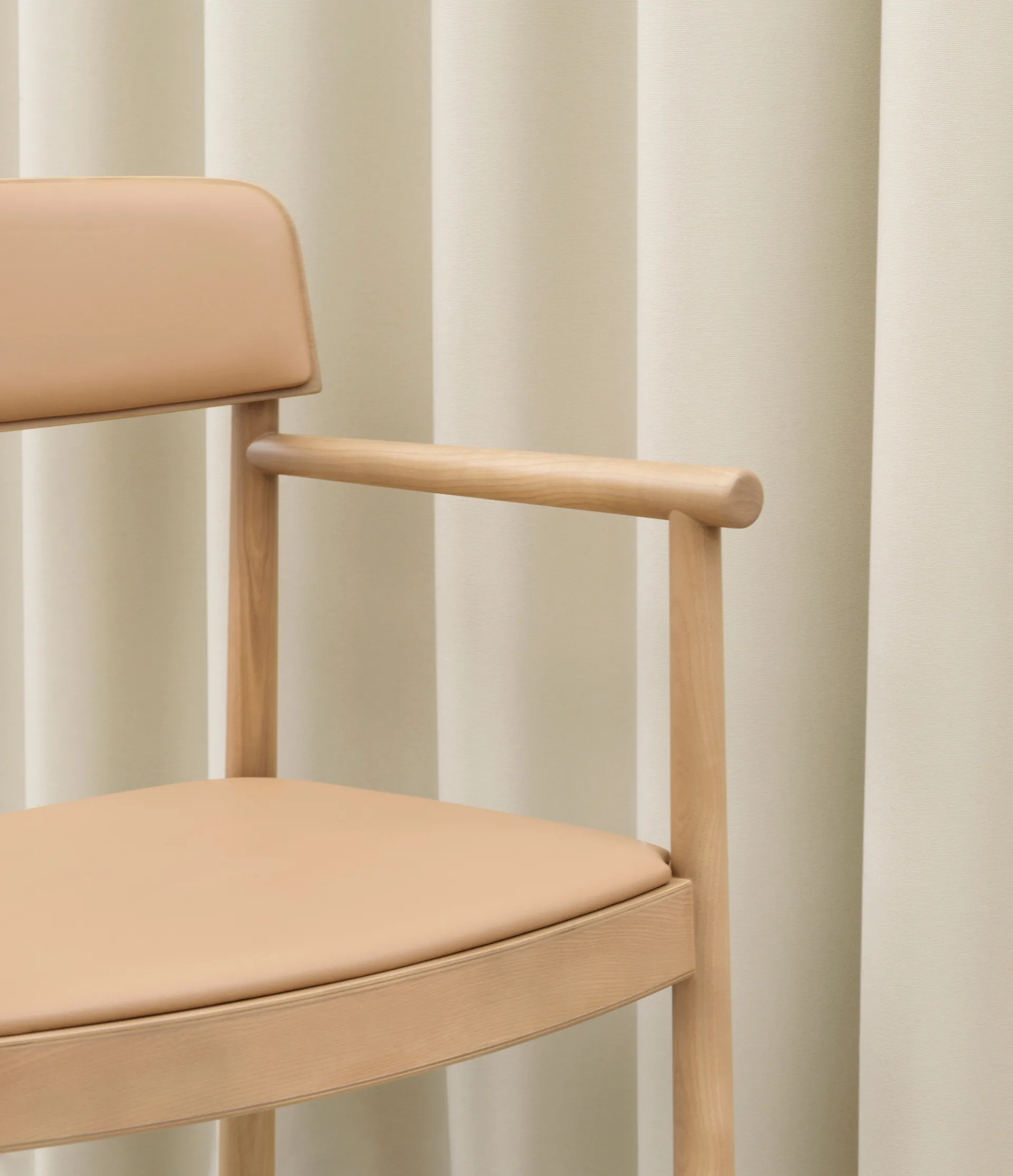 Silla Timb con cojín, Tan/ Ultra Leather - Camel Normann Copenhagen