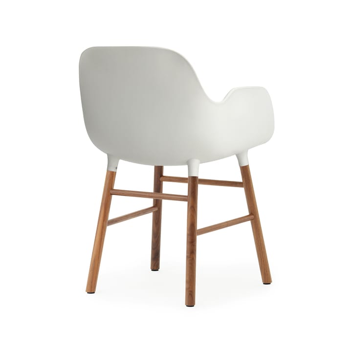 Sillón Form, White, patas de nogal Normann Copenhagen