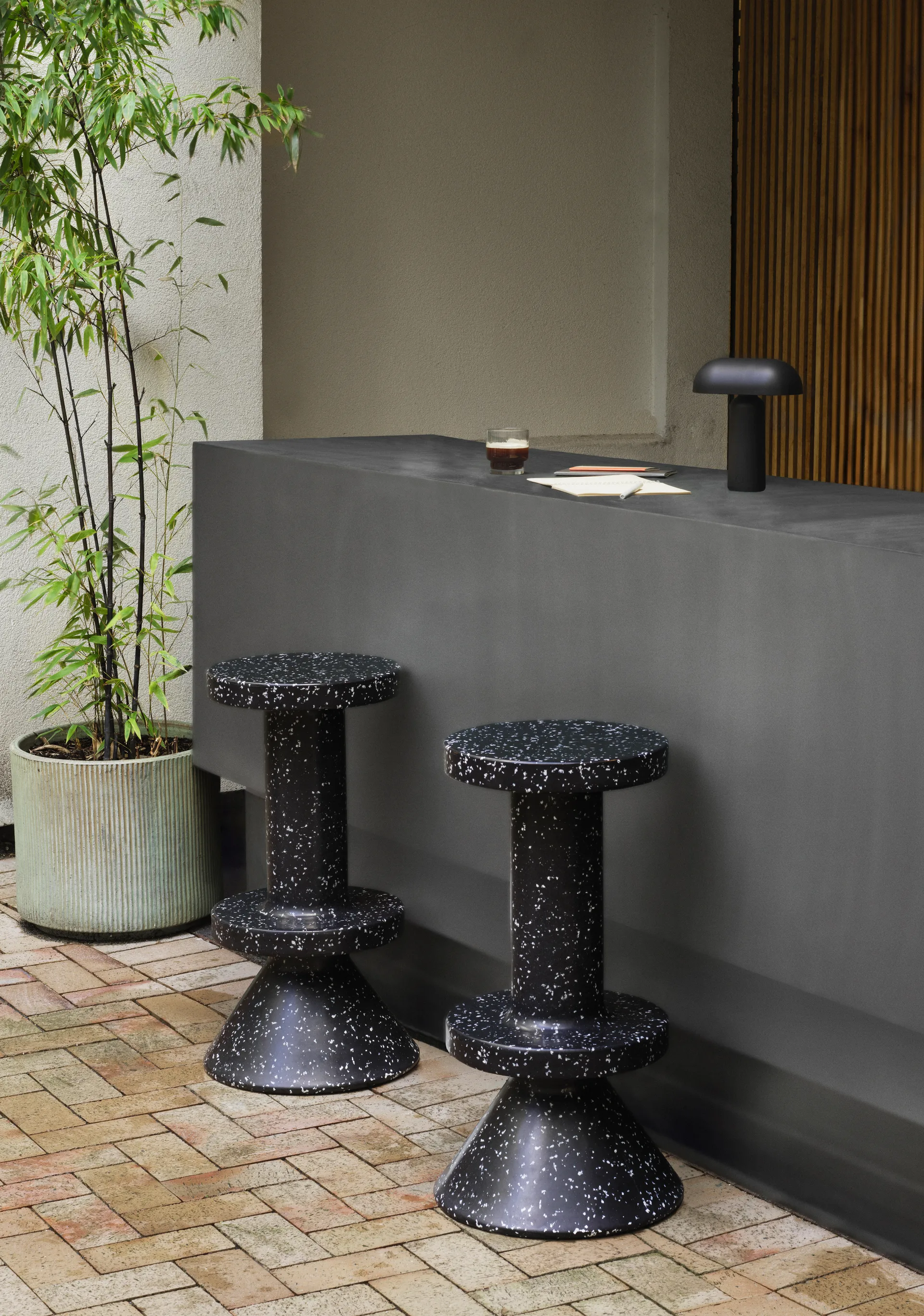 Taburete Bit 75 cm, Negro Normann Copenhagen