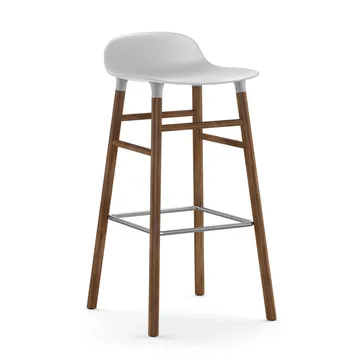 Taburete de bar con patas de nogal Form - blanco - Normann Copenhagen