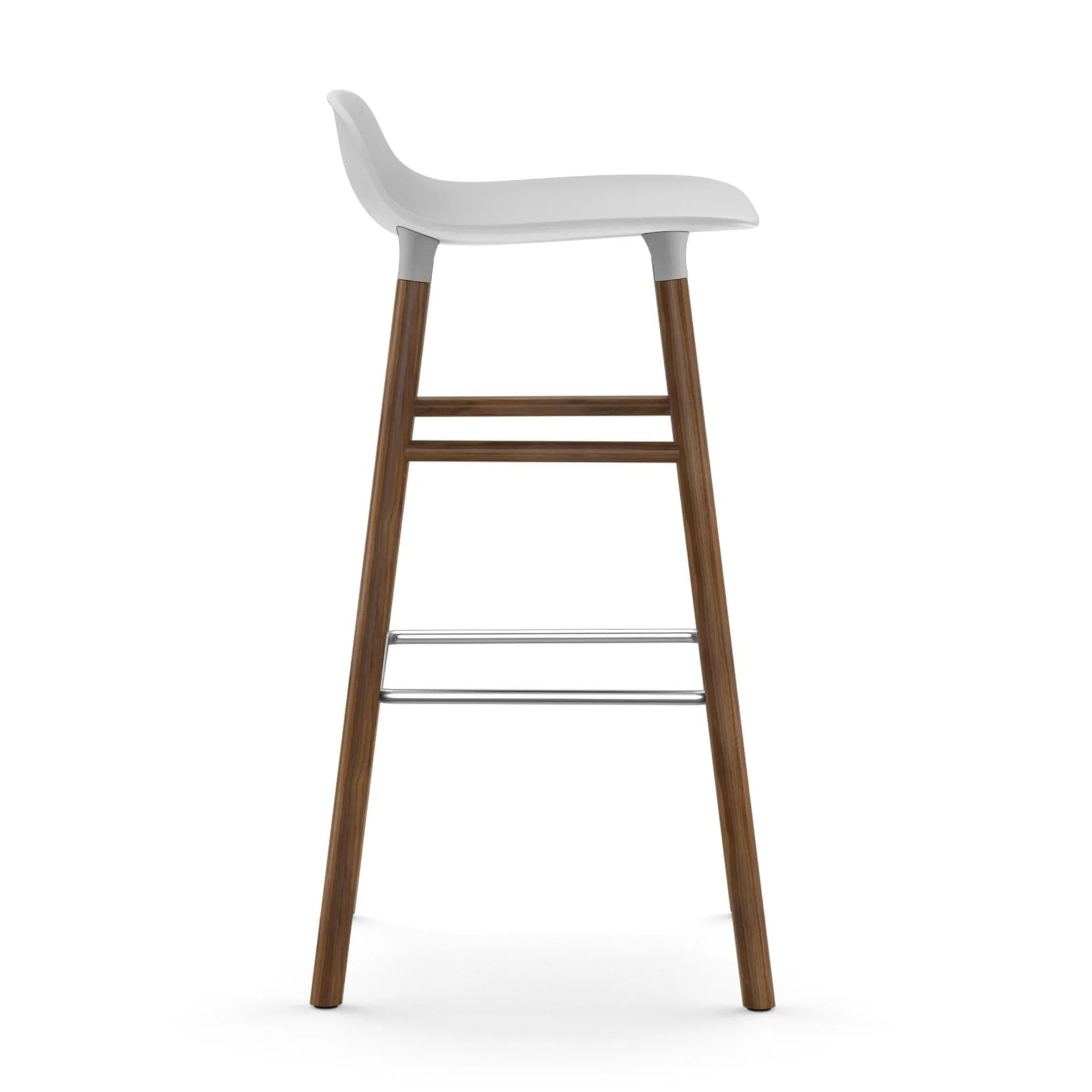 Taburete de bar con patas de nogal Form, blanco Normann Copenhagen