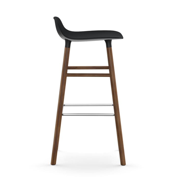 Taburete de bar con patas de nogal Form, negro Normann Copenhagen