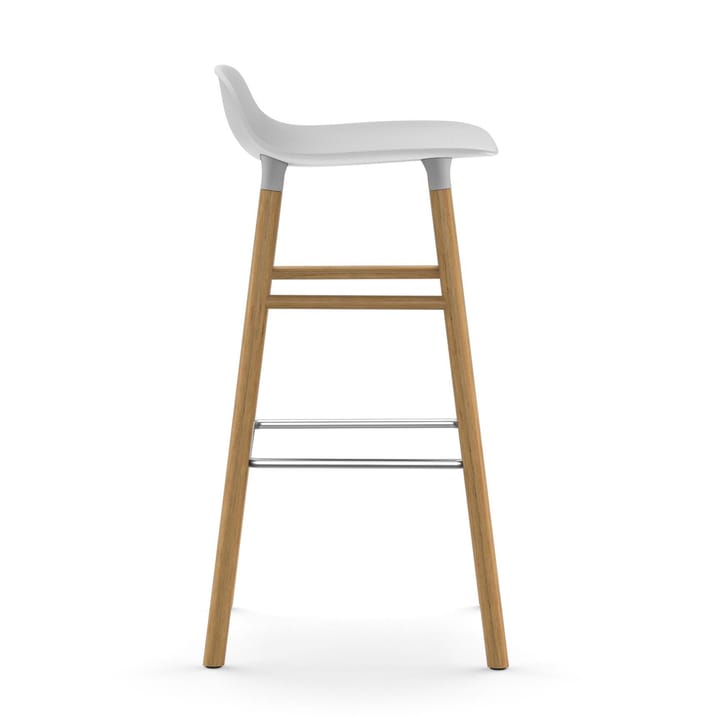 Taburete de bar con patas de roble Form , blanco Normann Copenhagen