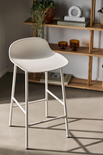 Taburete de bar Form Chair con patas de metal - blanco - Normann Copenhagen