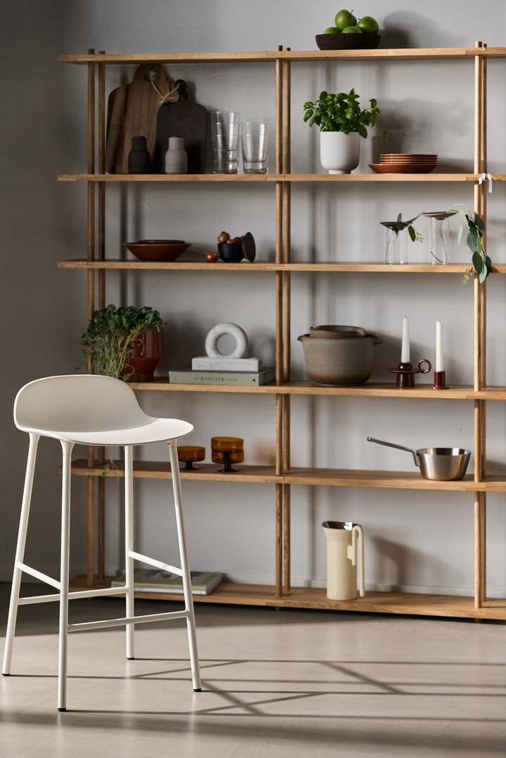 Taburete de bar Form Chair con patas de metal, blanco Normann Copenhagen