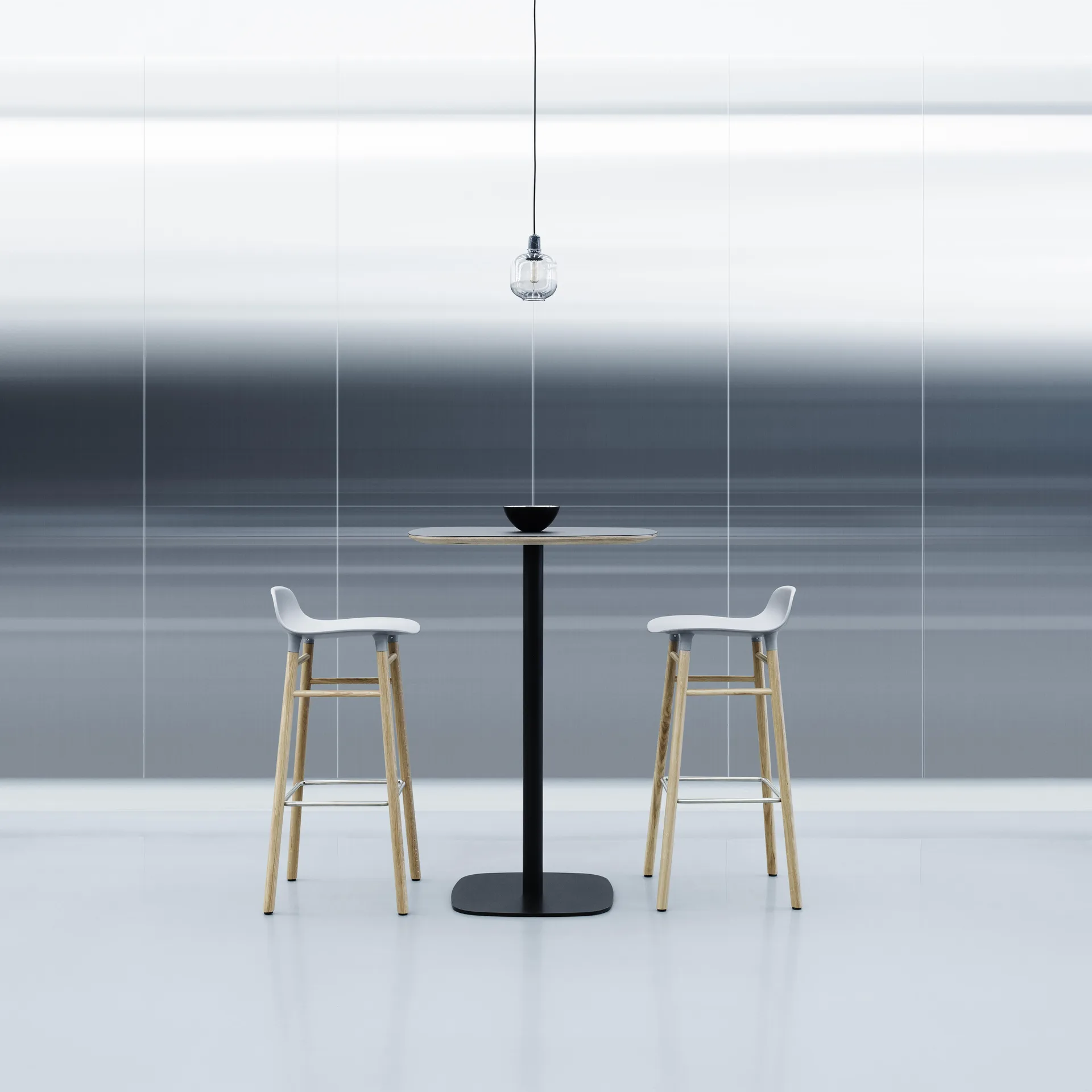 Taburete de bar Form Chair con patas de roble, gris Normann Copenhagen