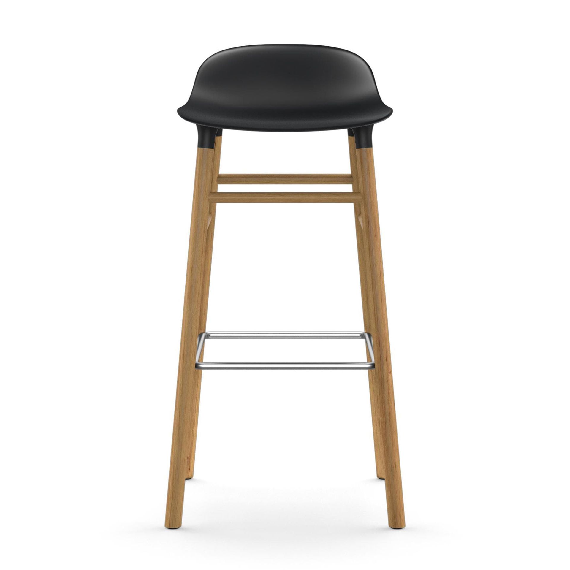 Taburete de bar Form Chair con patas de roble, negro Normann Copenhagen