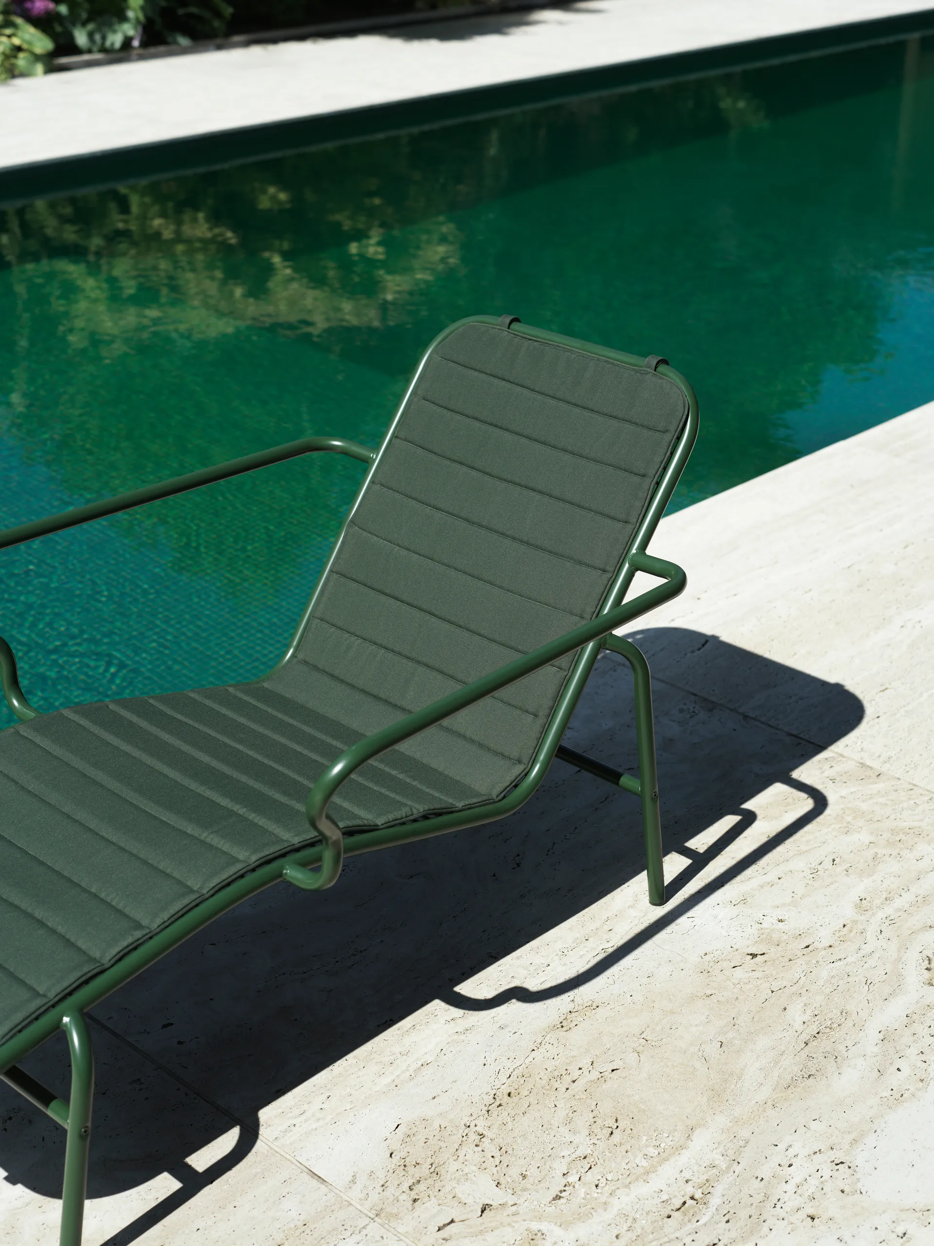 Tumbona Vig Chaise Lounge, Green Normann Copenhagen