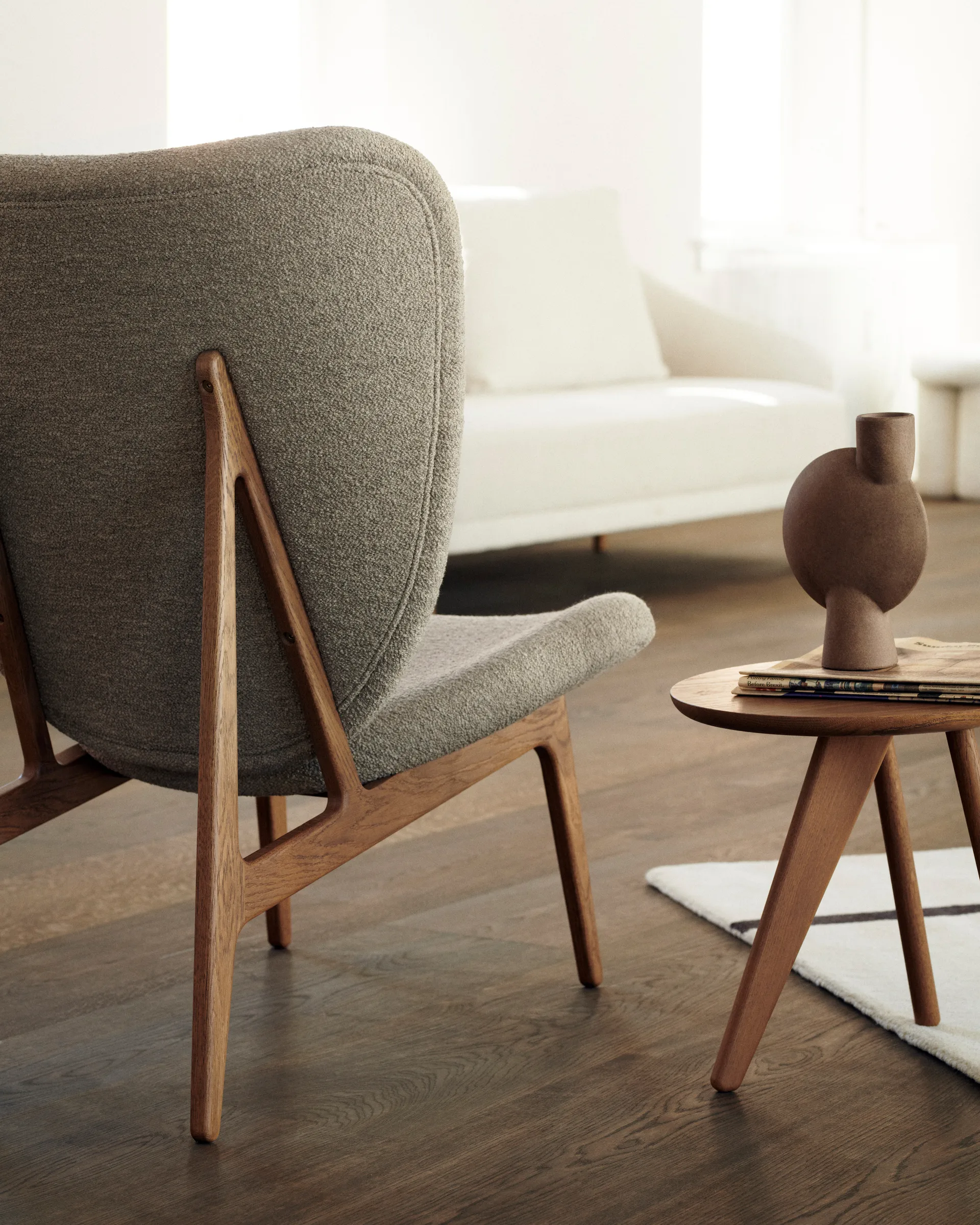 Mesa auxiliar Fin Ø40 cm, Light smoked NORR11