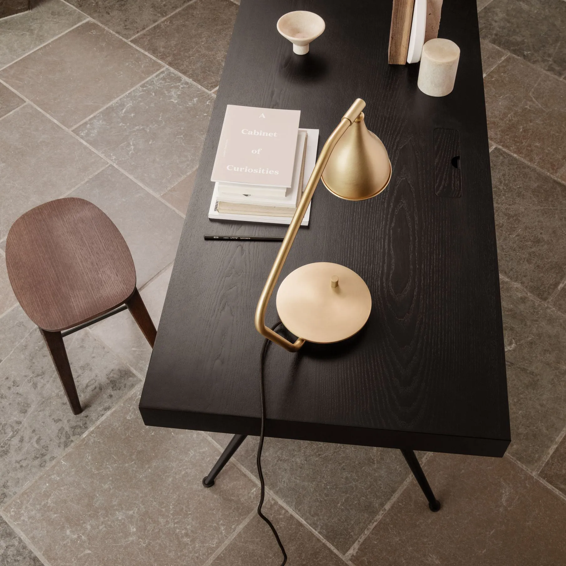 NY11 Taburete, roble teñido oscuro NORR11