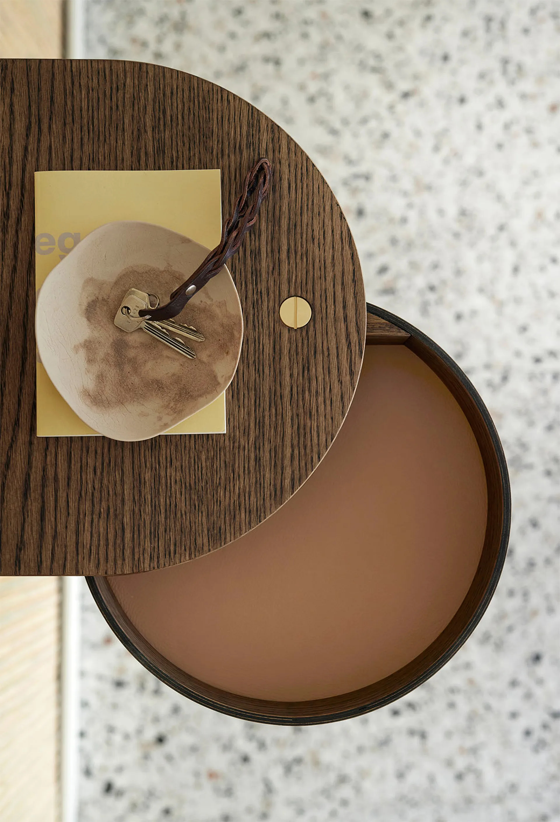 Caja colgante Valet small, Smoked oak Northern