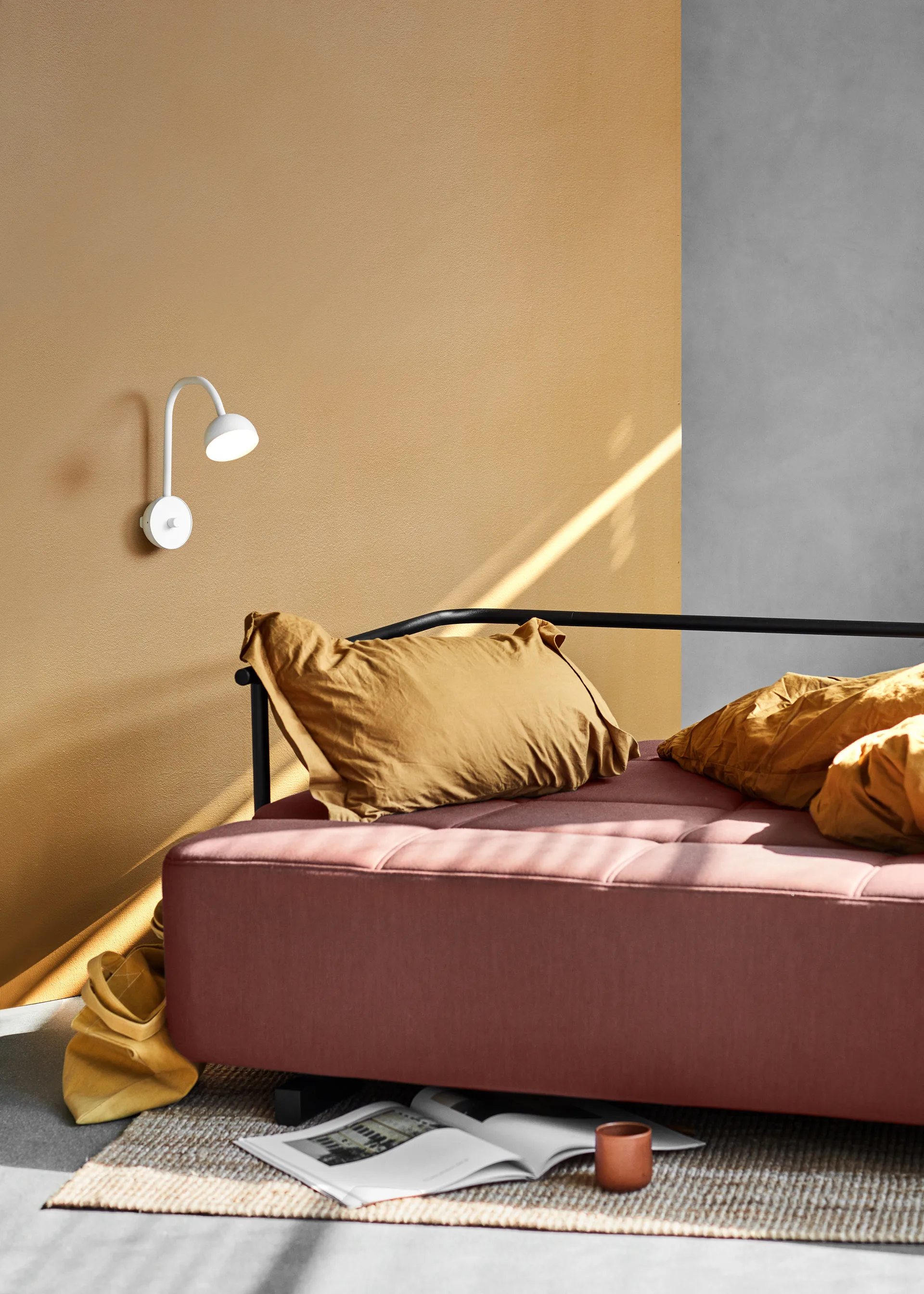 Lámpara de pared Blush, blanco mate Northern