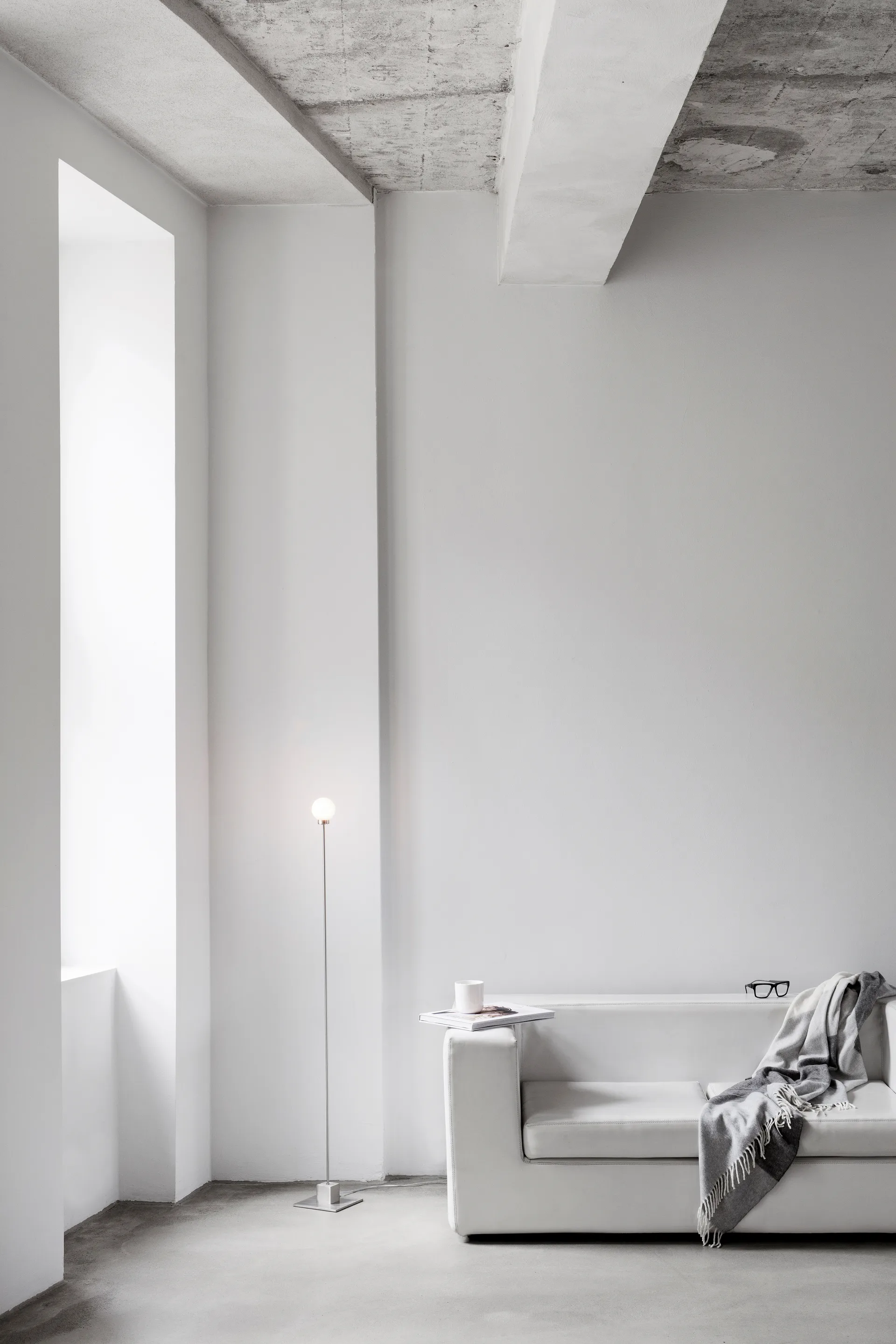 Lámpara de pie Snowball 117 cm, Steel Northern