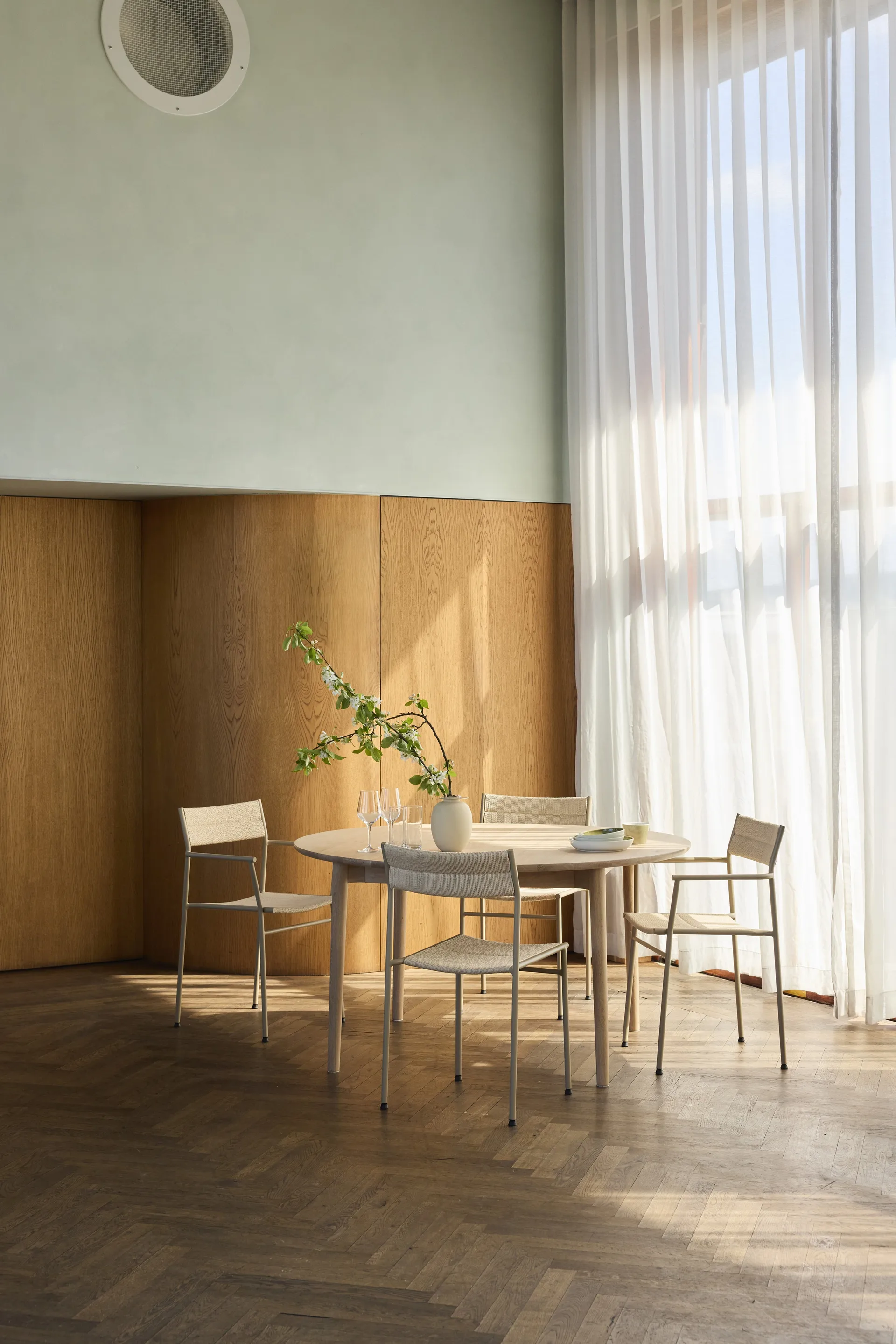 Mesa extensible Expand Ø140 cm, Roble aceitado claro Northern