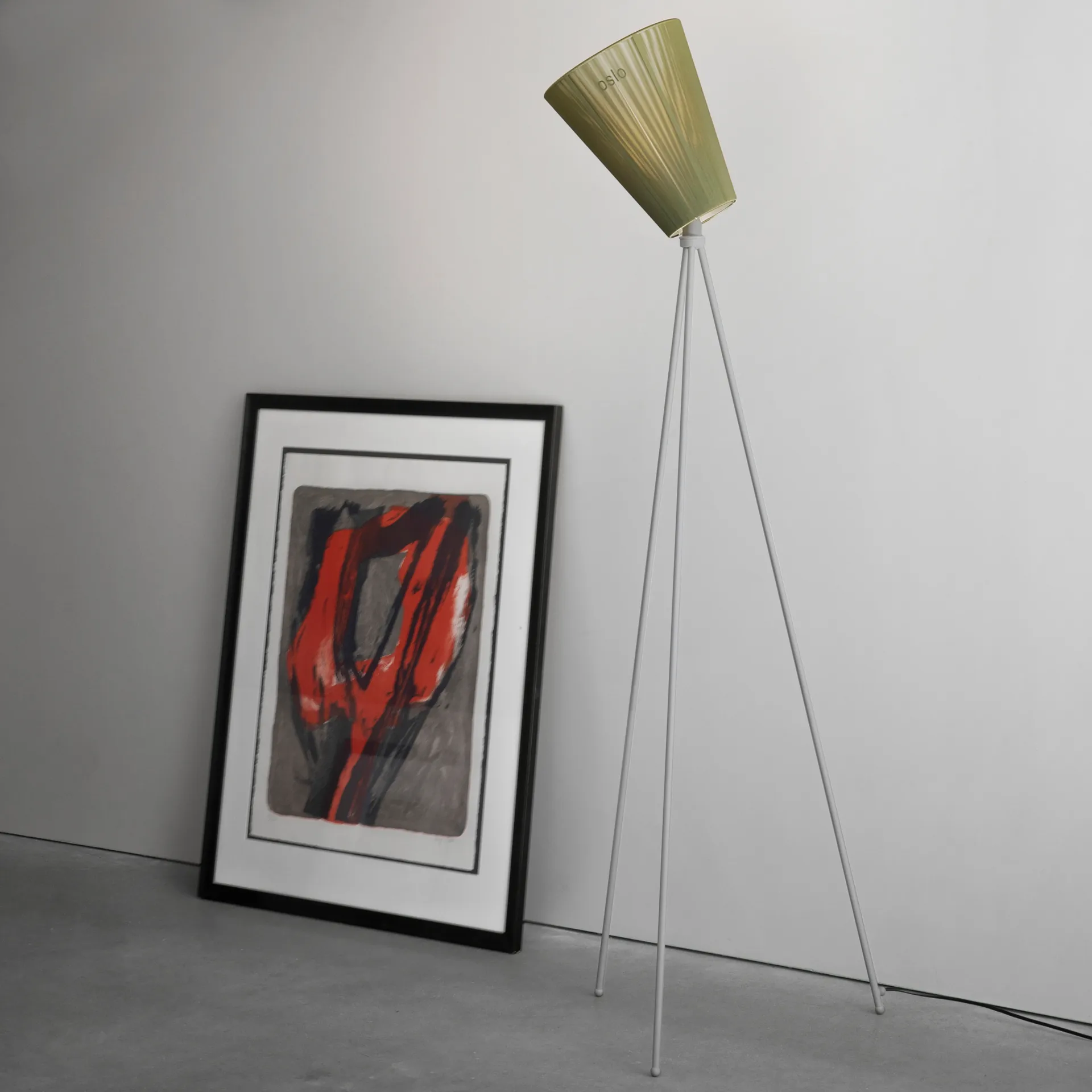 Pantalla para lámpara de pie Oslo Wood, verde oliva Northern