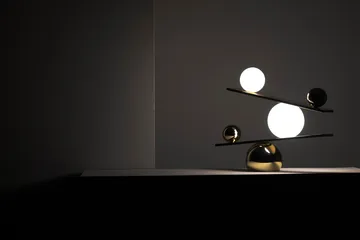 Lámpara de mesa Balance - Brass, v2 - Oblure