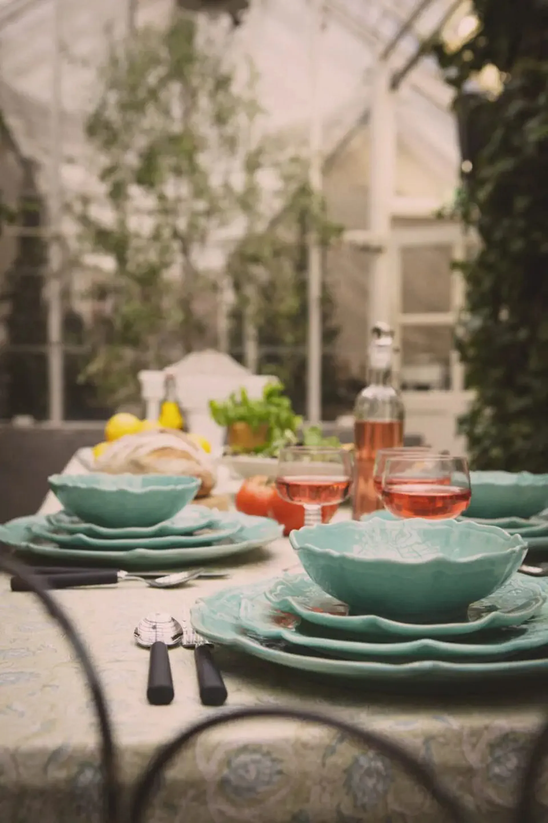 Plato Judith grande Ø34 cm, Turquesa Olsson & Jensen