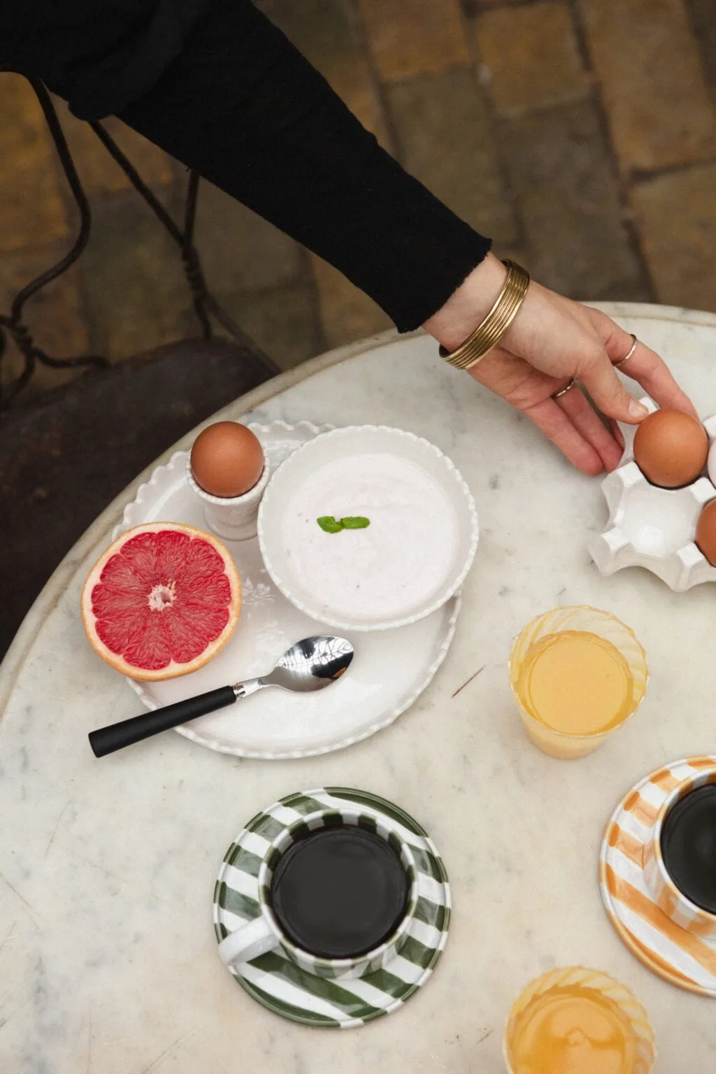 Taza con plato Monica paquete de 4 - Verde Olsson & Jensen