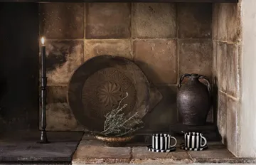 Taza y platillo Monica - Negro - Olsson & Jensen