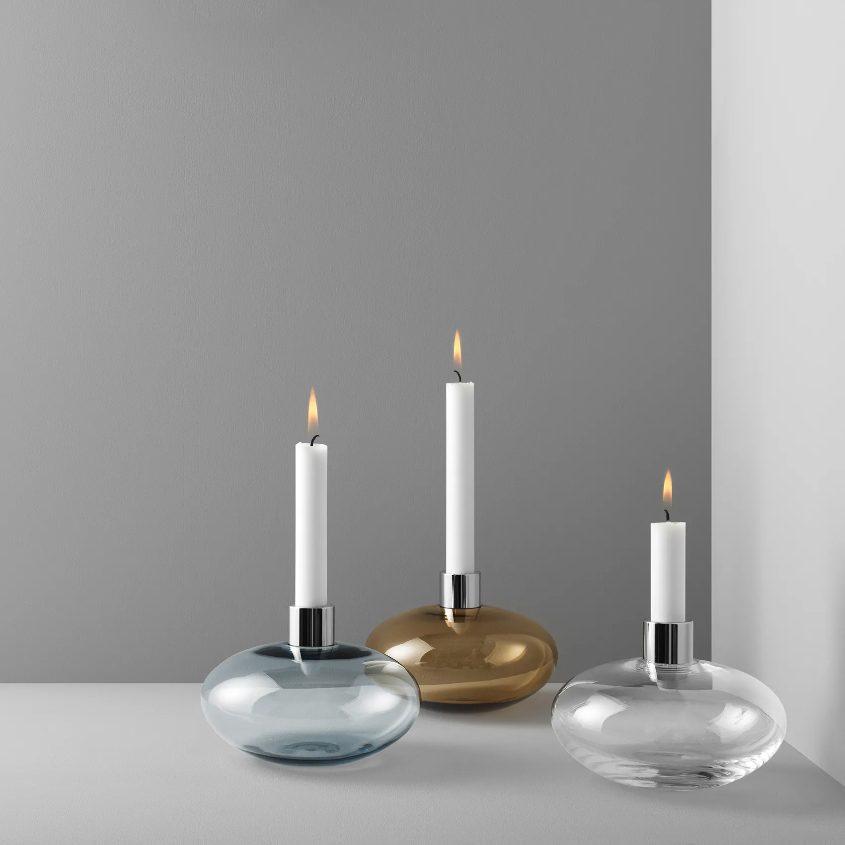 Candelabro Pluto, gris Orrefors