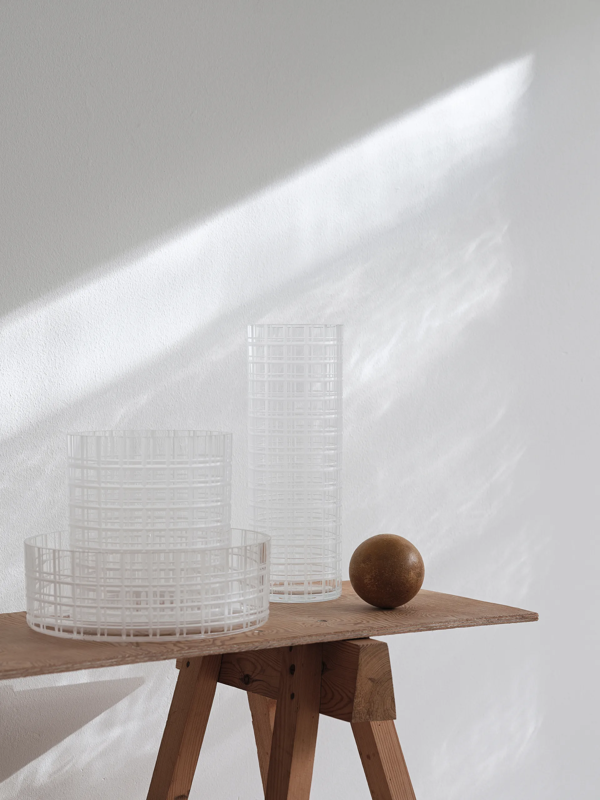 Jarrón Cut in number 33 cm, patrón de cuadros Orrefors