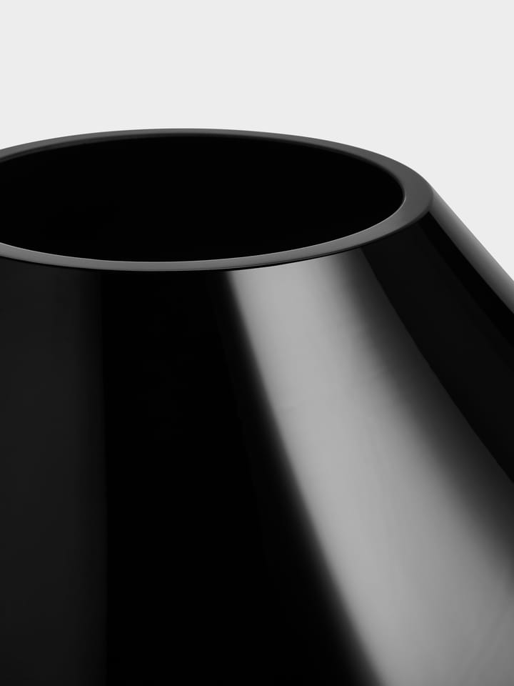 Jarrón Ebon 190 mm, Negro Orrefors