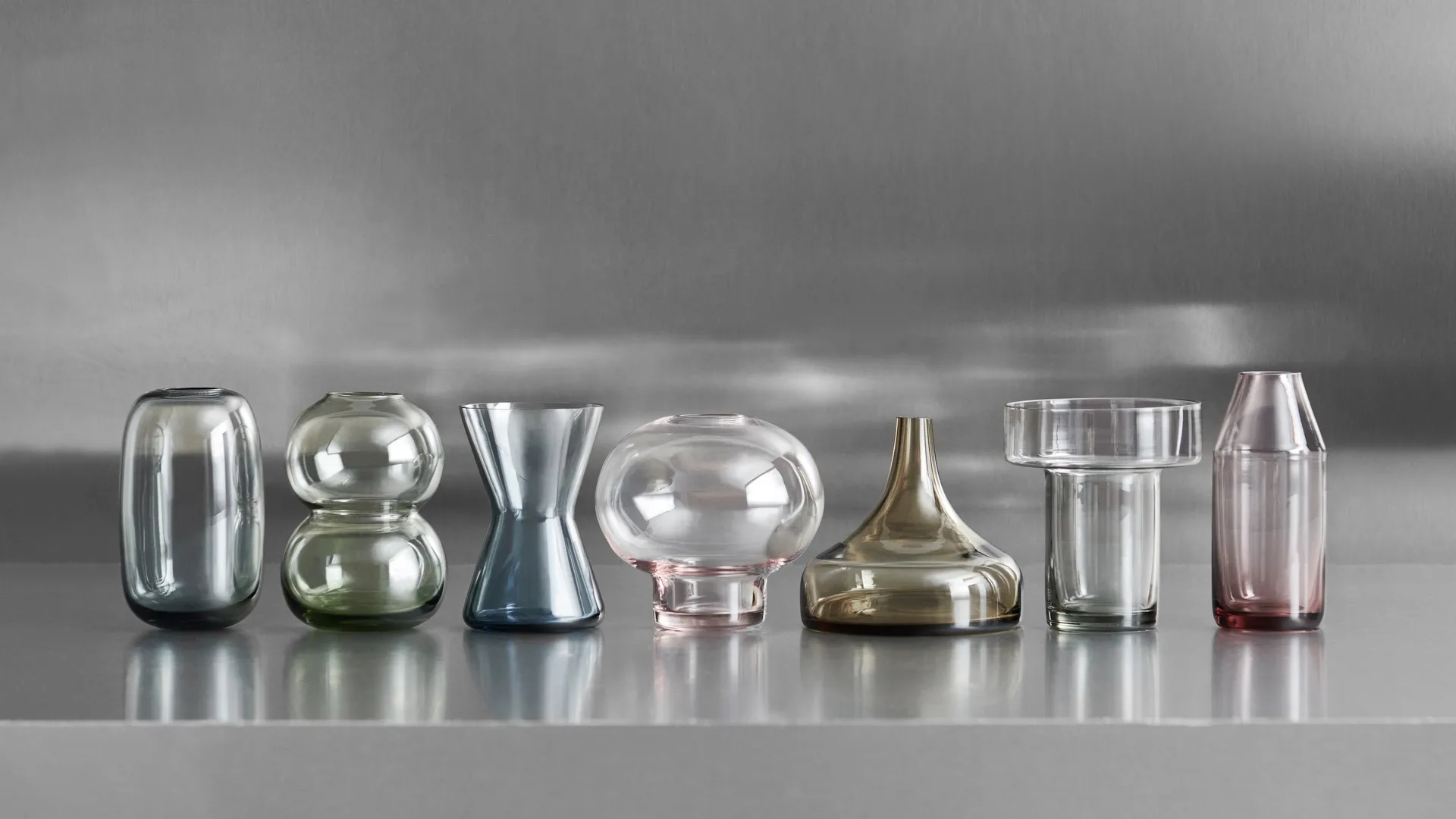 Midsummer mini jarrón Water Avens, 82 mm Orrefors