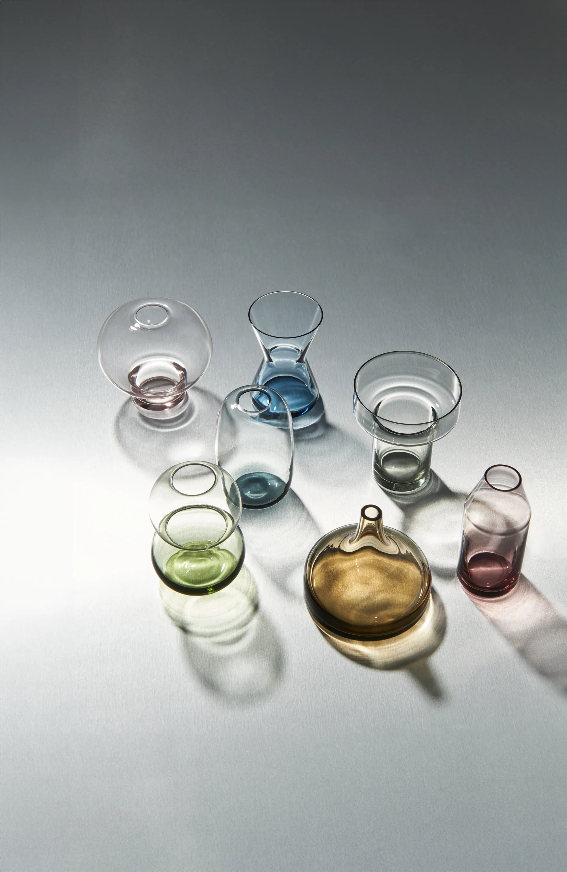 Midsummer mini jarrón Water Avens, 82 mm Orrefors