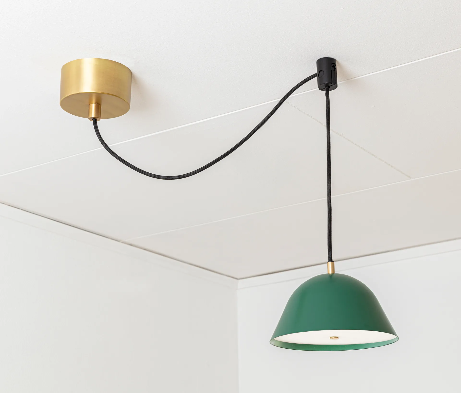 Lámpara colgante Streck small 11x21 cm, Verde abeto RAL 6028 Örsjö Belysning