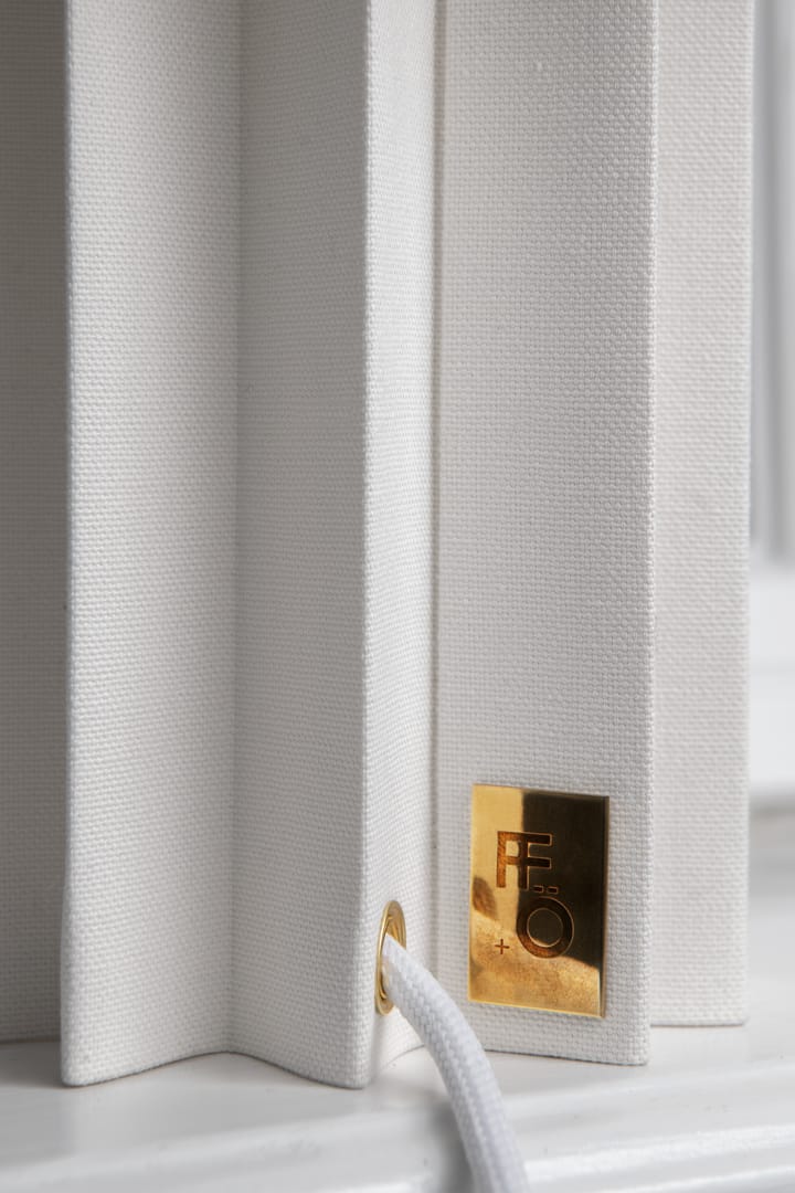Lámpara de mesa Plissé textil, Blanco Örsjö Belysning